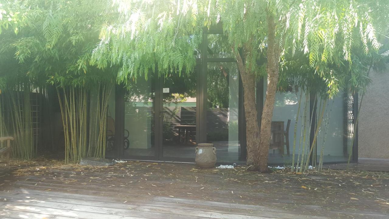 Les Aromatiques - Terrasse & Parking Prive A Villeneuve Les Avignon - Proche Golf Academy المظهر الخارجي الصورة